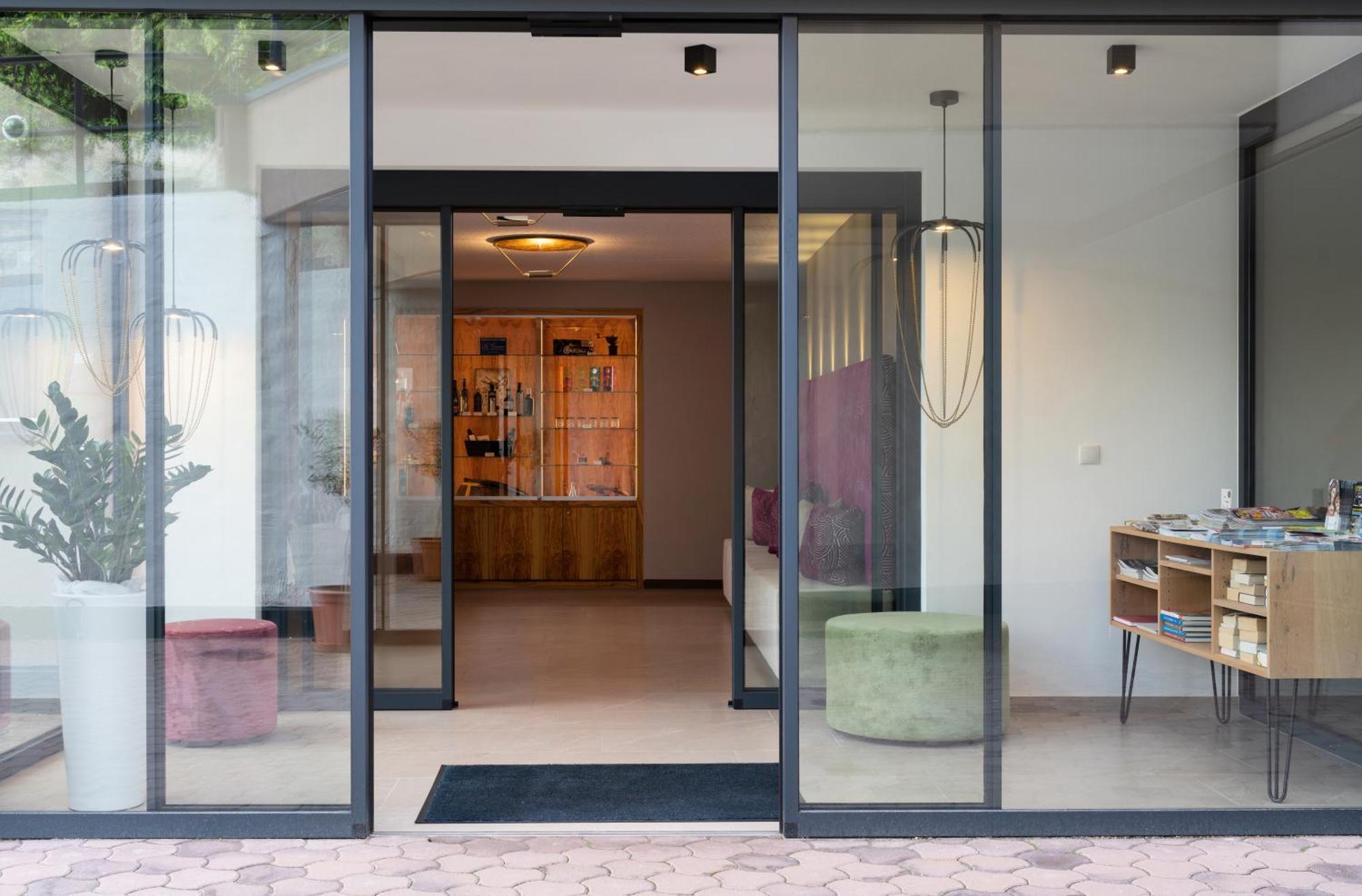 Oliven- & Genusshotel Hirzer Schenna Dış mekan fotoğraf