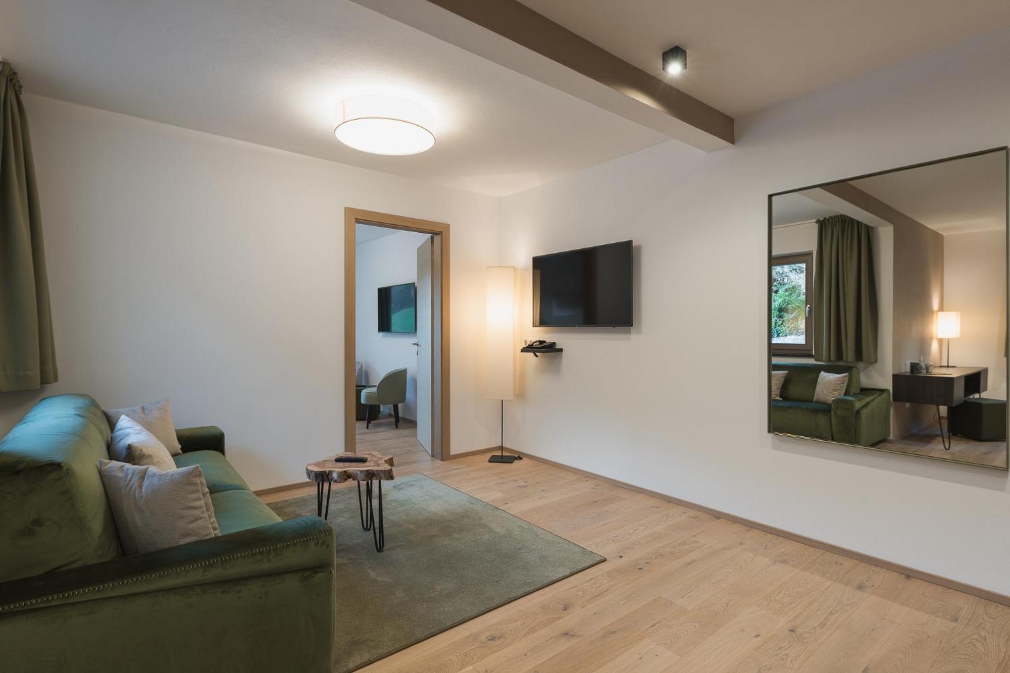 Oliven- & Genusshotel Hirzer Schenna Oda fotoğraf