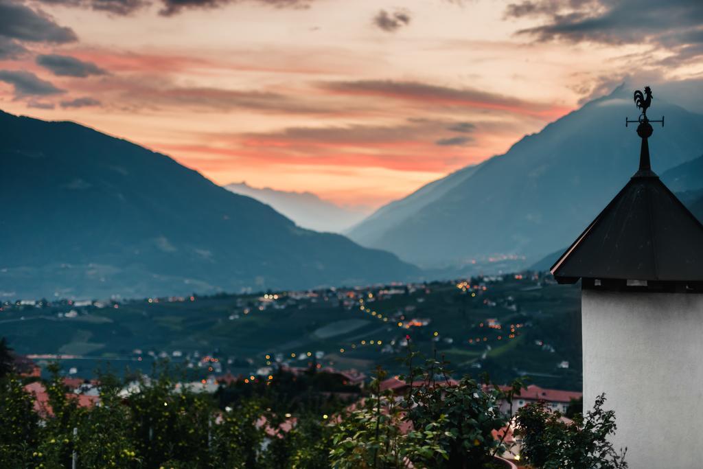 Oliven- & Genusshotel Hirzer Schenna Dış mekan fotoğraf