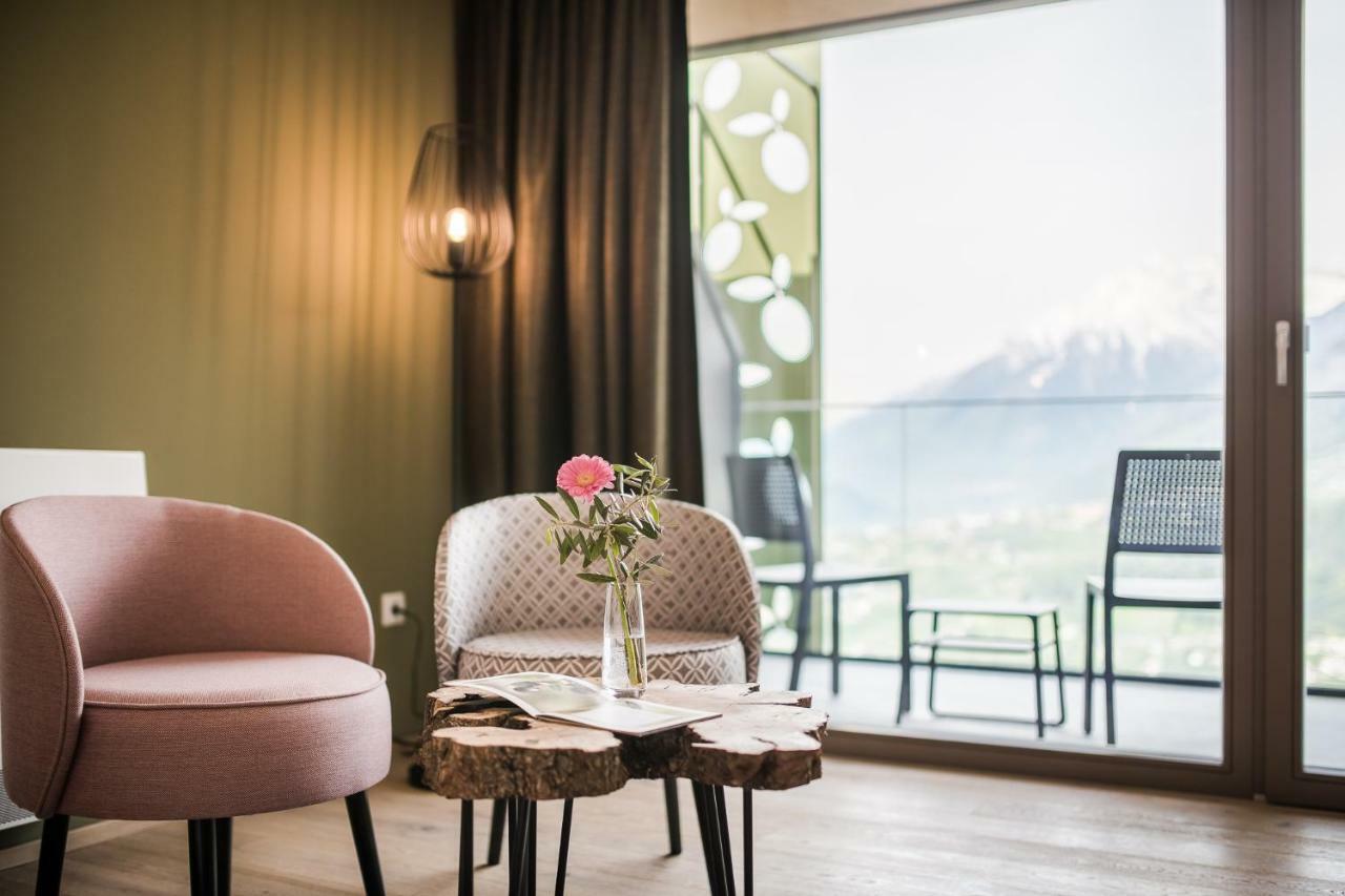 Oliven- & Genusshotel Hirzer Schenna Dış mekan fotoğraf