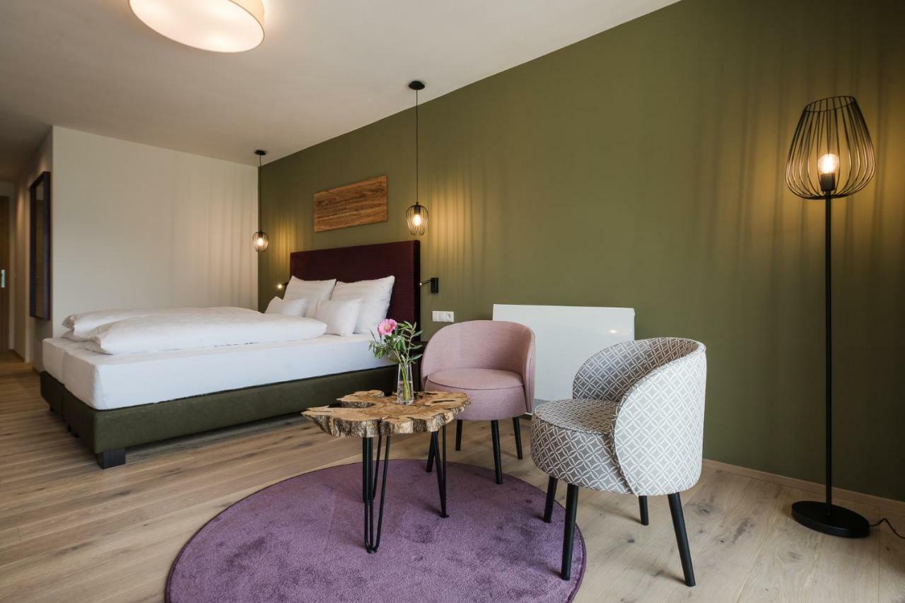 Oliven- & Genusshotel Hirzer Schenna Dış mekan fotoğraf
